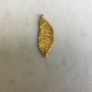 Minimalist Vintage Gold Tone Leaf Necklace Pendant